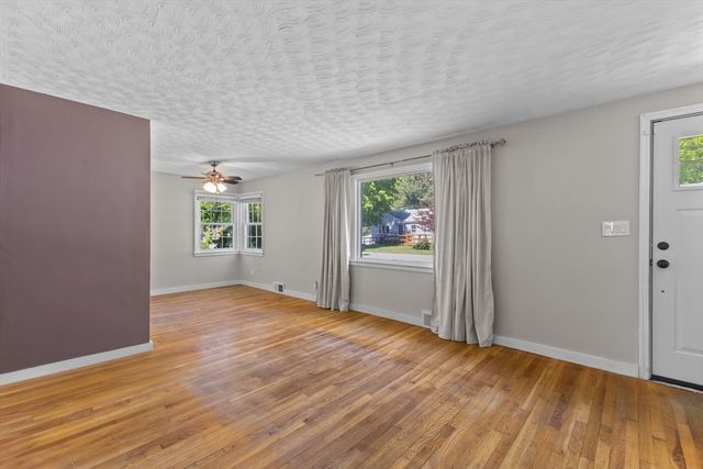 42 Woodway Drive, Shrewsbury, MA 01545