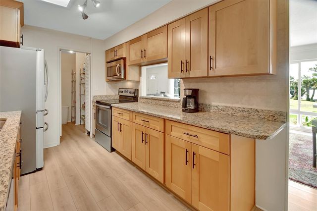 1326 TRAIL BY THE LAKE, Deland, FL 32724