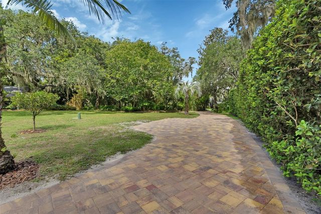 1326 TRAIL BY THE LAKE, Deland, FL 32724