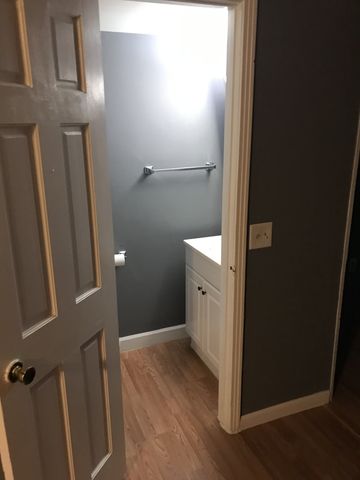 1140 E Main St, Gallatin, TN 37066