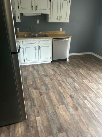 1140 E Main St, Gallatin, TN 37066
