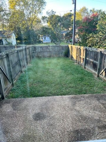 1140 E Main St, Gallatin, TN 37066