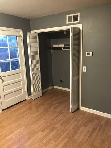 1140 E Main St, Gallatin, TN 37066