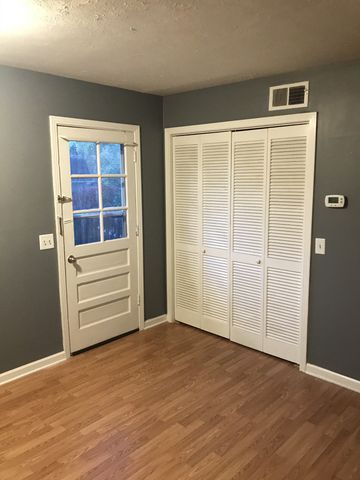 1140 E Main St, Gallatin, TN 37066