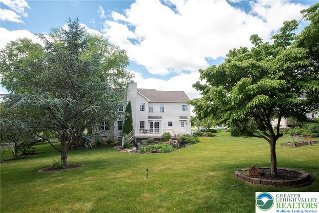 7068 Periwinkle Drive, Macungie Boro, PA 18062