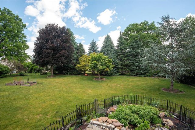 7068 Periwinkle Drive, Macungie Boro, PA 18062