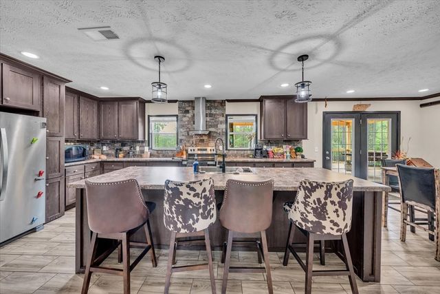195 Roddy Springs Rd, Tracy City, TN 37387