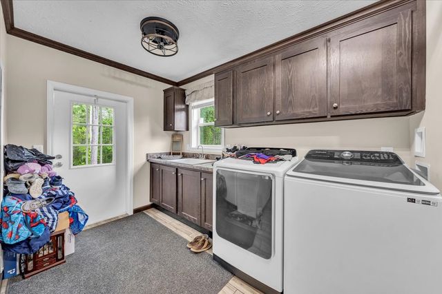 195 Roddy Springs Rd, Tracy City, TN 37387