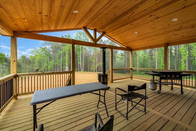 195 Roddy Springs Rd, Tracy City, TN 37387