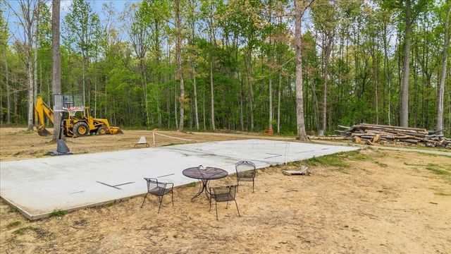 195 Roddy Springs Rd, Tracy City, TN 37387