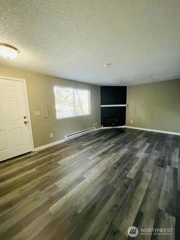 10603 - 10605 10th Avenue Ct S, Tacoma, WA 98444