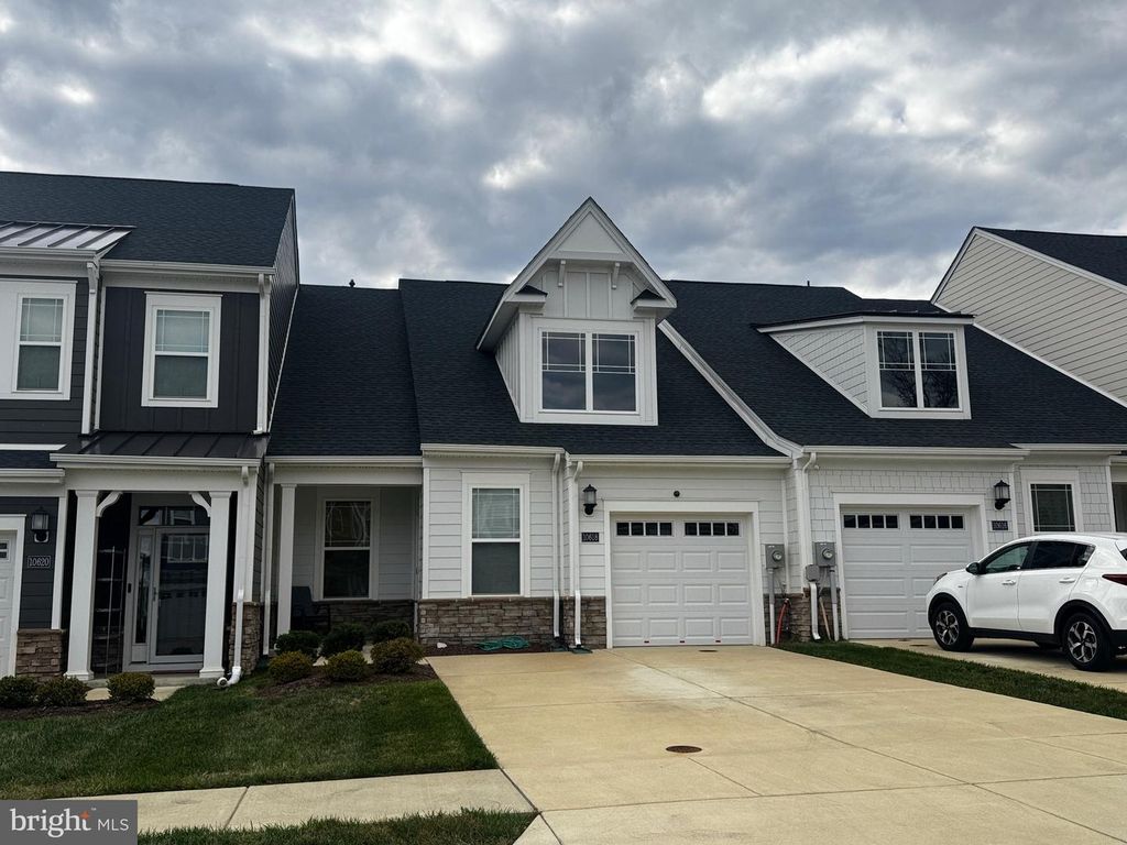 10618 MOUNT RAINIER PL, White Plains, MD 20695