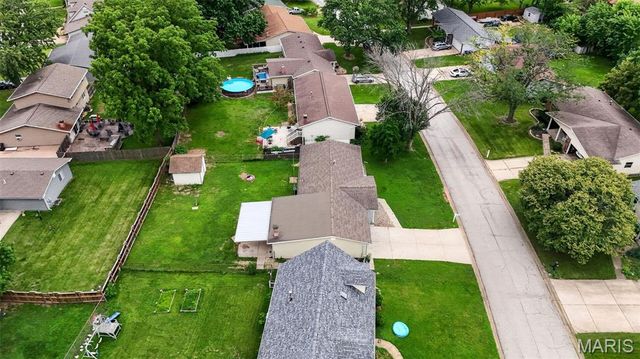 620 Lime Rock Drive, St Charles, MO 63304