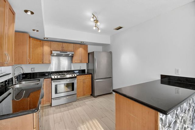 1606 NE 15th Avenue 1606, Fort Lauderdale, FL 33305
