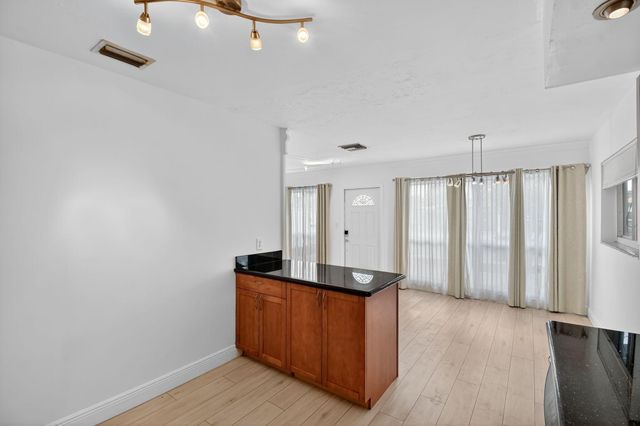 1606 NE 15th Avenue 1606, Fort Lauderdale, FL 33305