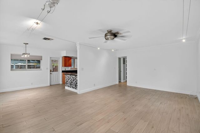 1606 NE 15th Avenue 1606, Fort Lauderdale, FL 33305