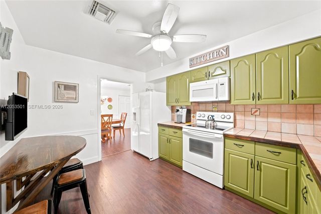 15425 N Miami Ave, Miami, FL 33169