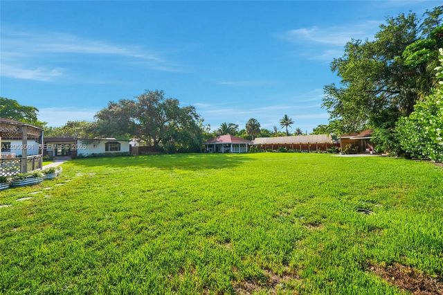 15425 N Miami Ave, Miami, FL 33169
