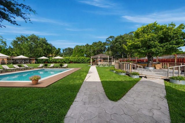 15425 N Miami Ave, Miami, FL 33169