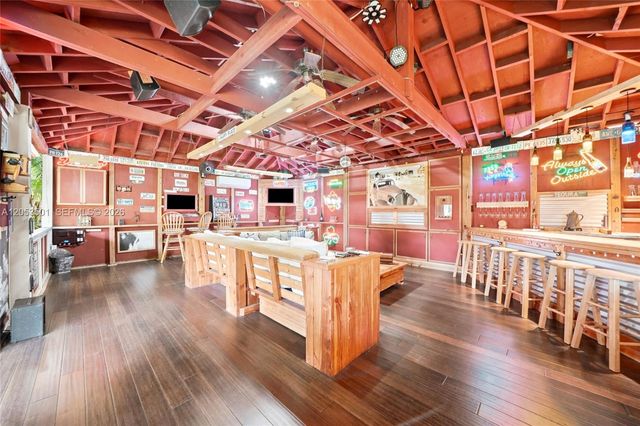 15425 N Miami Ave, Miami, FL 33169