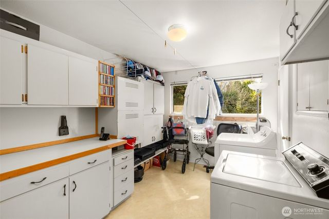 10529 NE 20th Place, Bellevue, WA 98004