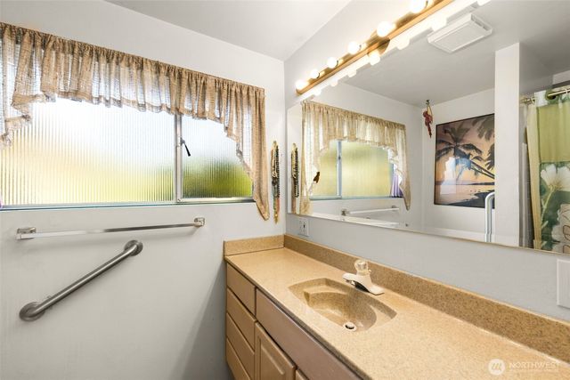 10529 NE 20th Place, Bellevue, WA 98004