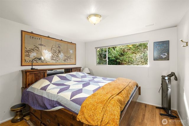 10529 NE 20th Place, Bellevue, WA 98004