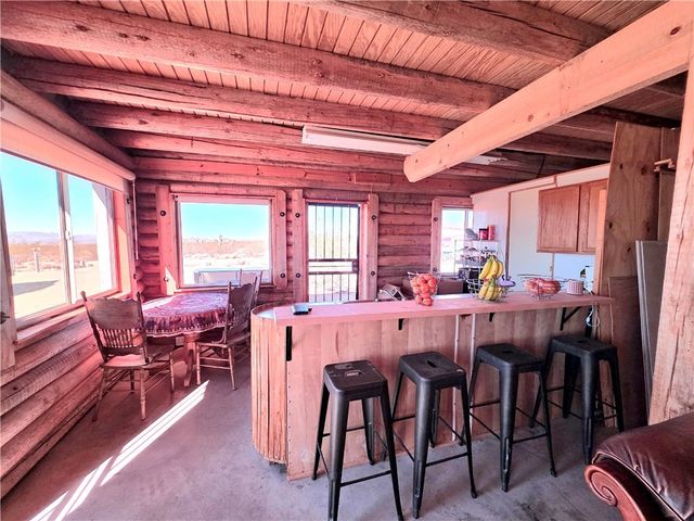 13505 S Alan Road, Yucca, AZ 86438