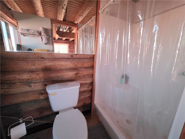 13505 S Alan Road, Yucca, AZ 86438