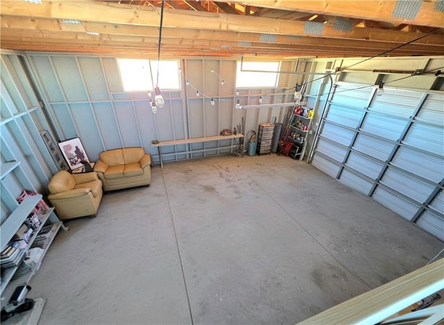 13505 S Alan Road, Yucca, AZ 86438