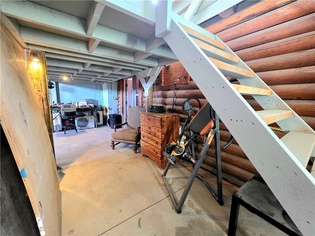 13505 S Alan Road, Yucca, AZ 86438