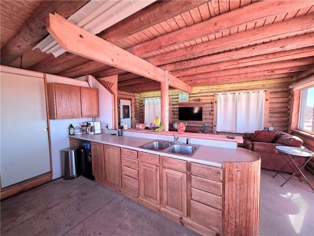 13505 S Alan Road, Yucca, AZ 86438