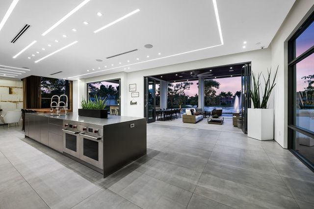 10691 Golden Eagle Court, Plantation, FL 33324