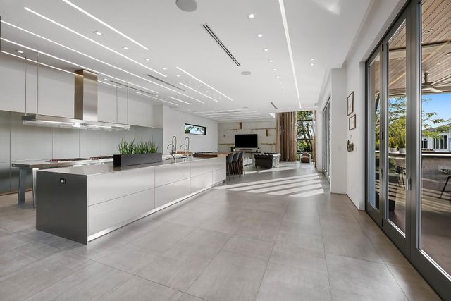 10691 Golden Eagle Court, Plantation, FL 33324