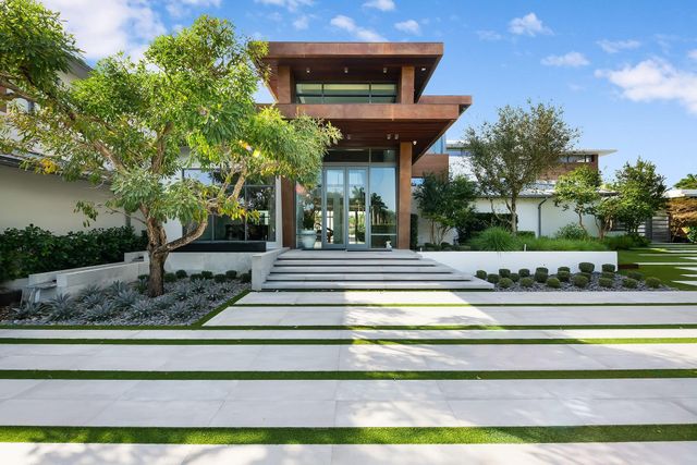 10691 Golden Eagle Court, Plantation, FL 33324