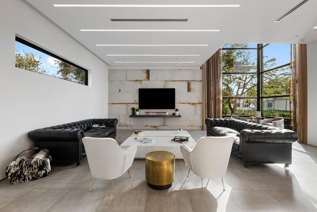 10691 Golden Eagle Court, Plantation, FL 33324