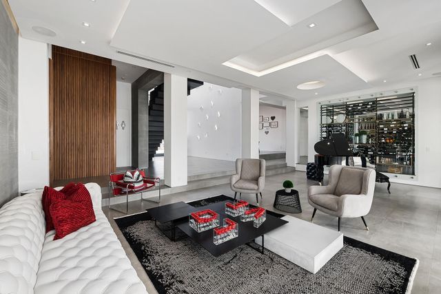 10691 Golden Eagle Court, Plantation, FL 33324