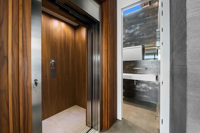 10691 Golden Eagle Court, Plantation, FL 33324