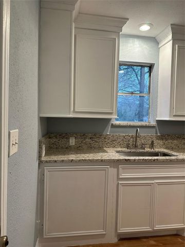 6390 Bonanza Drive, Montgomery, TX 77316