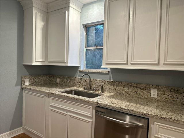 6390 Bonanza Drive, Montgomery, TX 77316
