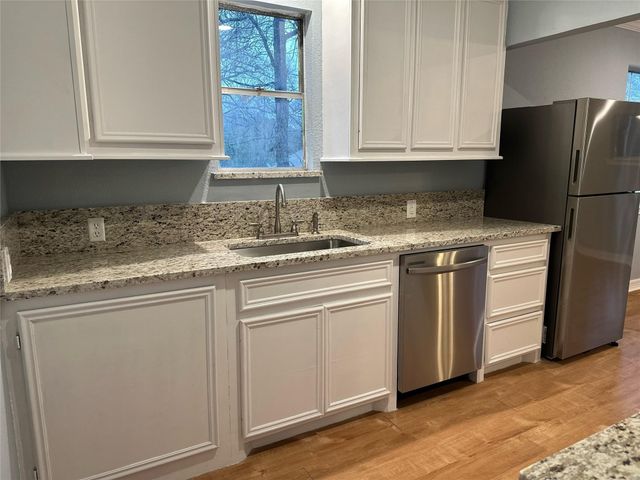 6390 Bonanza Drive, Montgomery, TX 77316