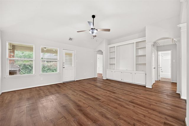 6030 Wildbriar Lane, Richmond, TX 77469