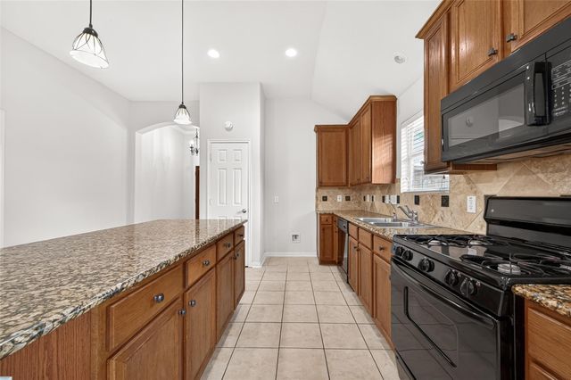 6030 Wildbriar Lane, Richmond, TX 77469