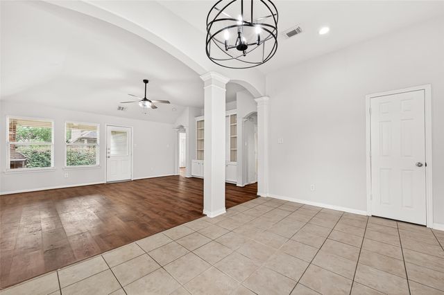 6030 Wildbriar Lane, Richmond, TX 77469
