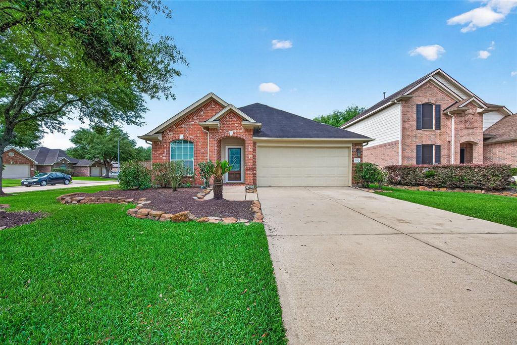 6030 Wildbriar Lane, Richmond, TX 77469