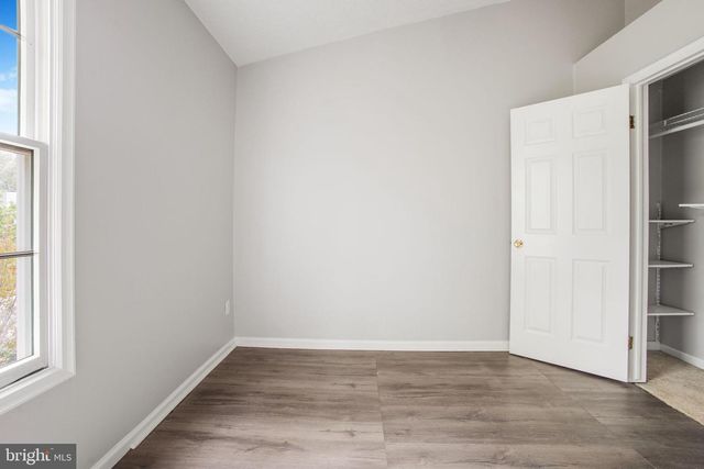 2102 COMMISSARY CIR, Odenton, MD 21113
