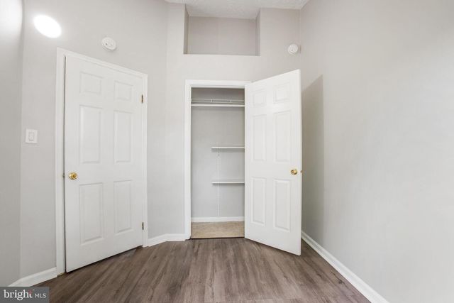 2102 COMMISSARY CIR, Odenton, MD 21113