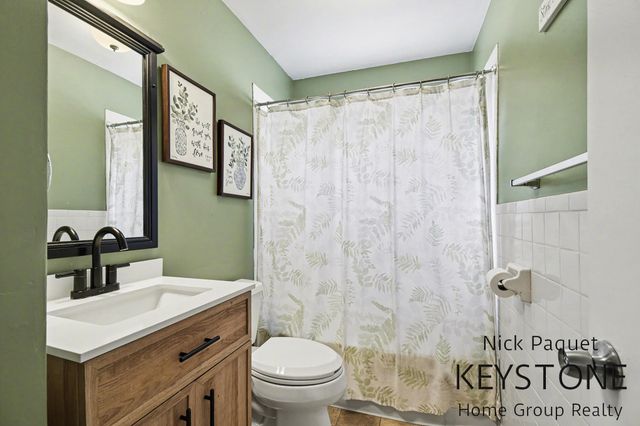 718 Colrain Street SW, Wyoming, MI 49509