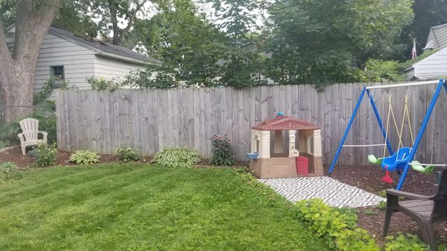 718 Colrain Street SW, Wyoming, MI 49509
