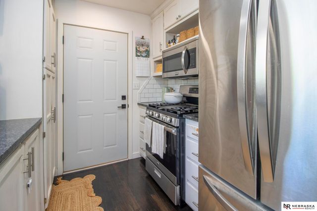 5910 Gillan Road, Lincoln, NE 68505